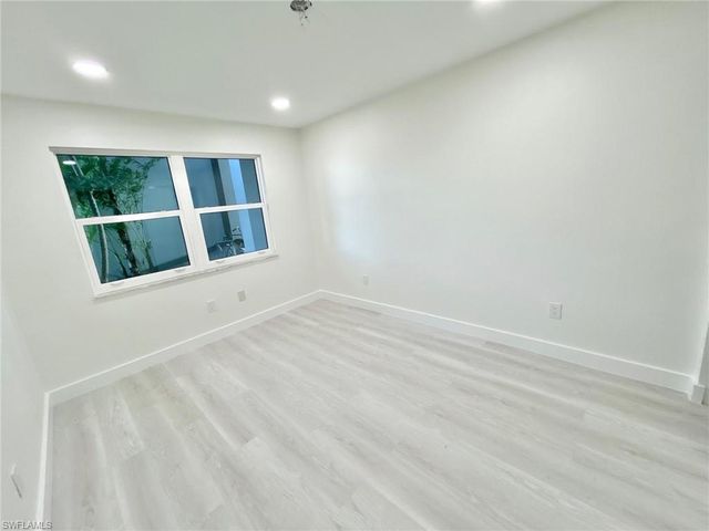 1740 Pine Valley DR 113, Fort Myers, FL 33907