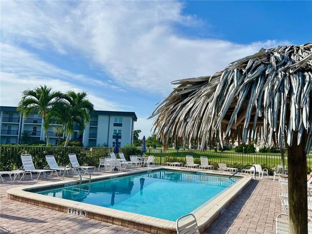 1740 Pine Valley DR 113, Fort Myers, FL 33907