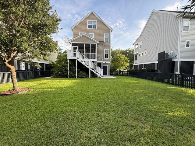 120 Clouter Creek Drive, Wando, SC 29492