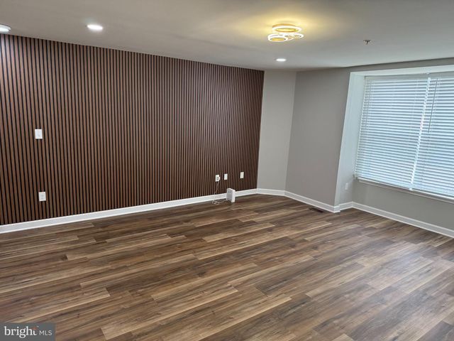605 N FREMONT AVE N, Baltimore, MD 21201