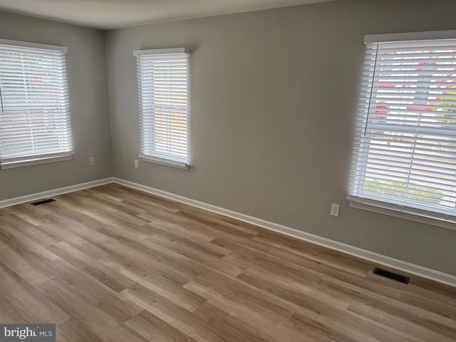 605 N FREMONT AVE N, Baltimore, MD 21201
