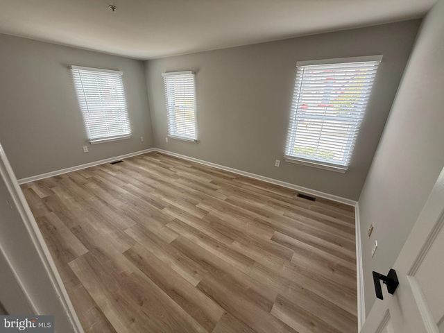 605 N FREMONT AVE N, Baltimore, MD 21201