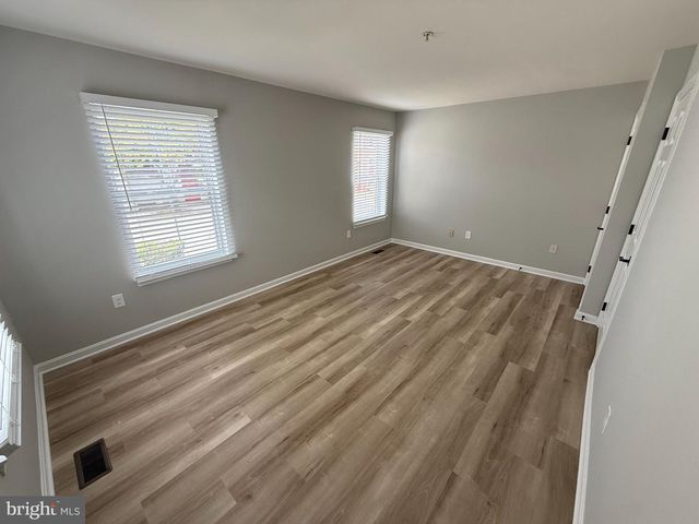 605 N FREMONT AVE N, Baltimore, MD 21201
