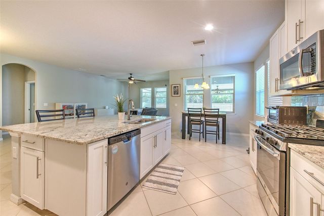 11130 SPRING POINT CIRCLE, Riverview, FL 33579