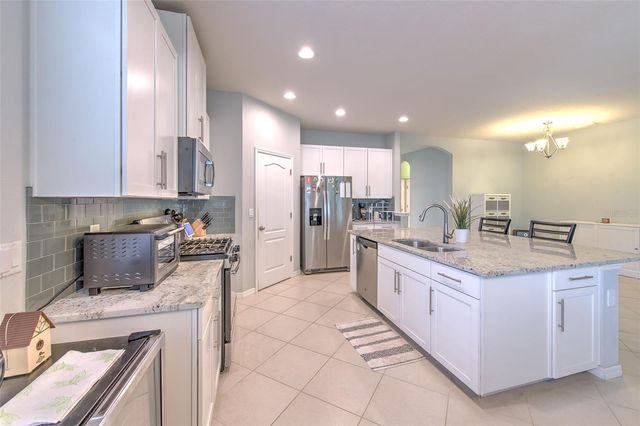 11130 SPRING POINT CIRCLE, Riverview, FL 33579