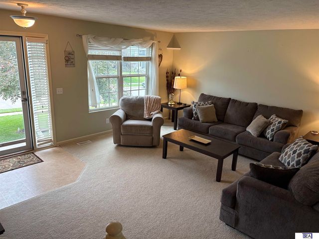 19358 Laci Street, Omaha, NE 68135