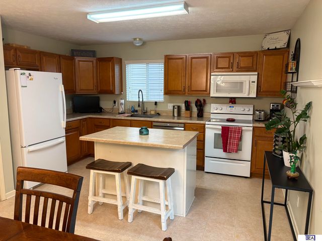 19358 Laci Street, Omaha, NE 68135
