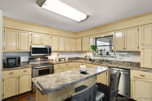 3119 E State Road 256, Austin, IN 47102