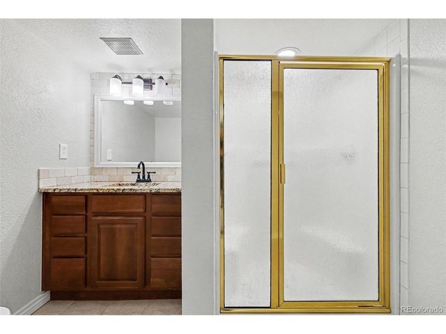 59 Burgundy Dr, Highlands Ranch, CO 80126