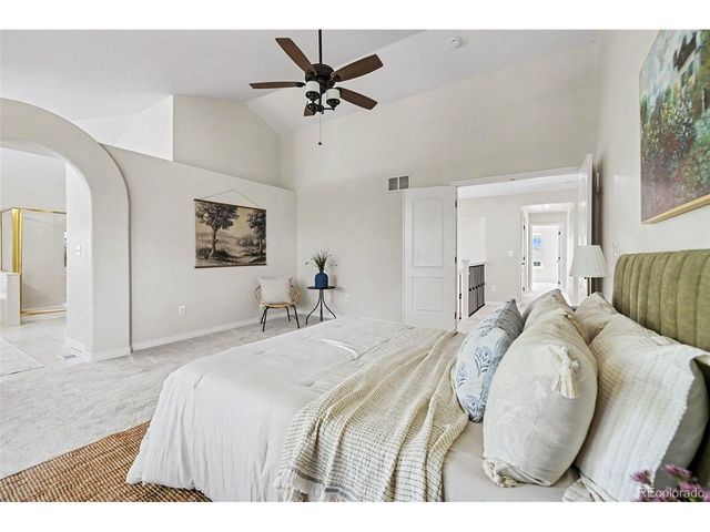 59 Burgundy Dr, Highlands Ranch, CO 80126
