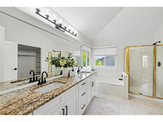 59 Burgundy Dr, Highlands Ranch, CO 80126