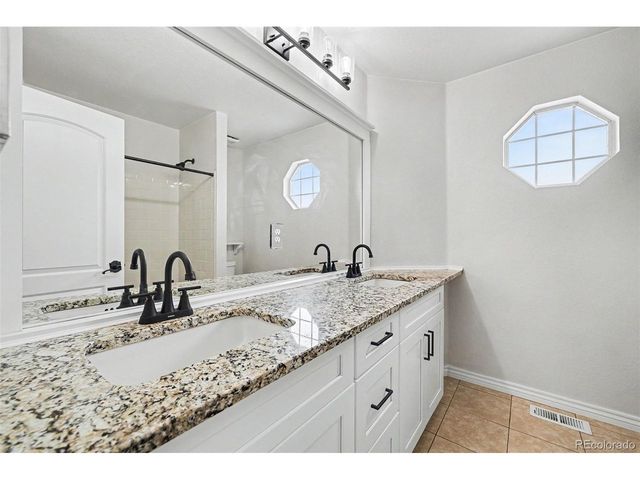 59 Burgundy Dr, Highlands Ranch, CO 80126