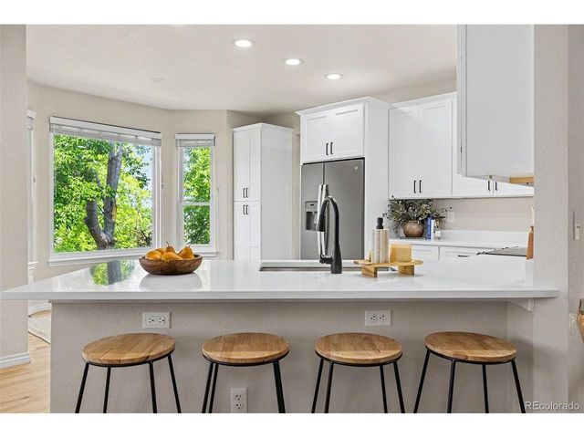 59 Burgundy Dr, Highlands Ranch, CO 80126