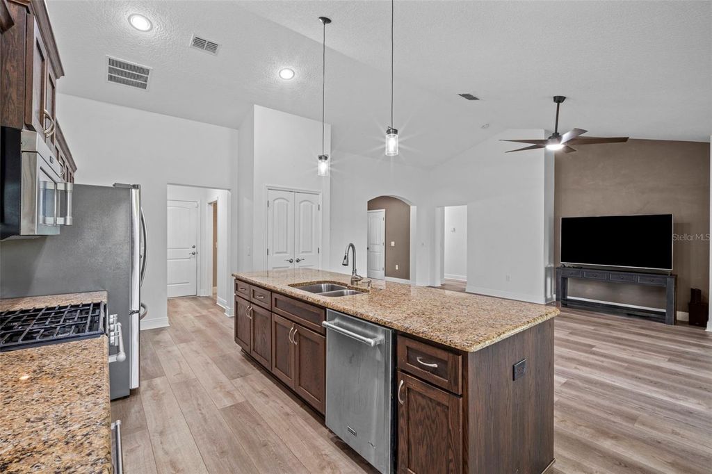 Image 16 of property listing at 510 CODY ALLEN COURT, St Cloud, FL 34769