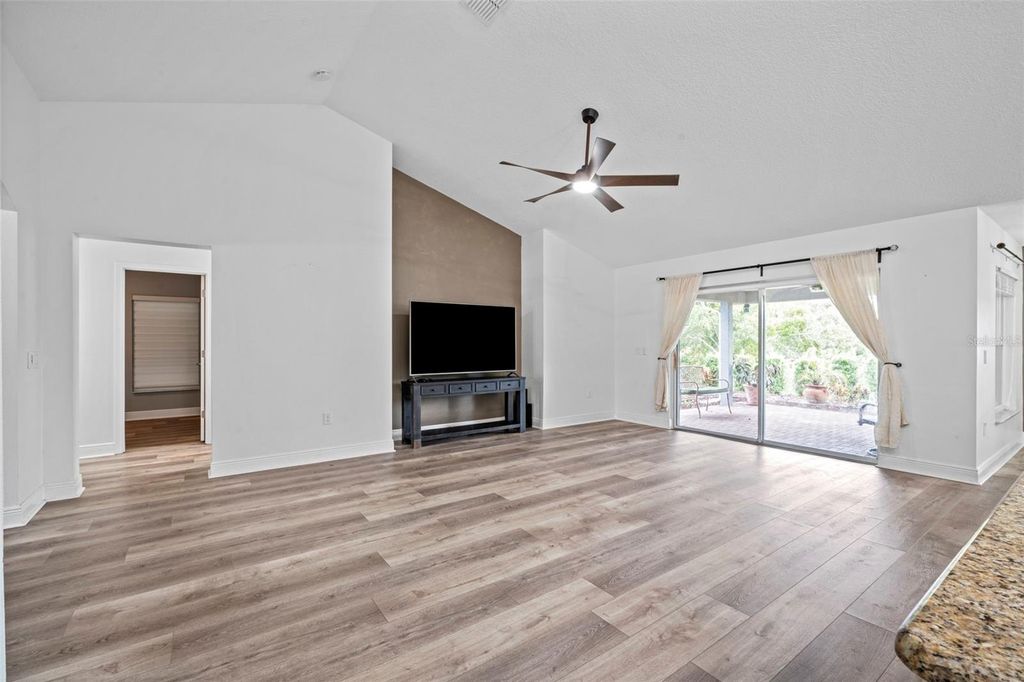 Image 9 of property listing at 510 CODY ALLEN COURT, St Cloud, FL 34769