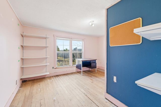 10997 SENEDO RD, Mt Jackson, VA 22842