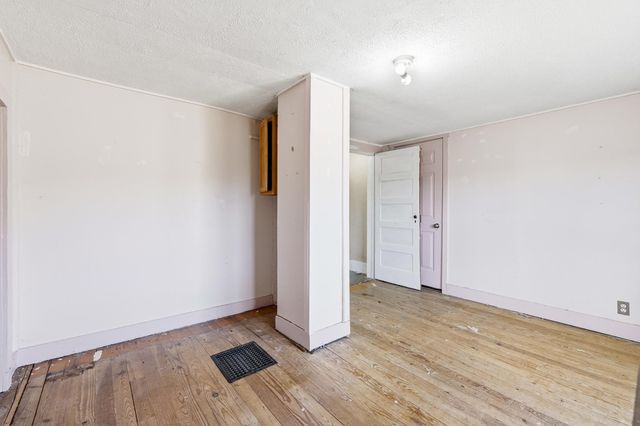 10997 SENEDO RD, Mt Jackson, VA 22842