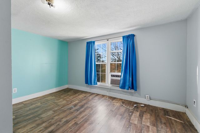 10997 SENEDO RD, Mt Jackson, VA 22842