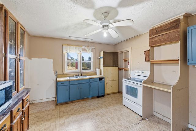 10997 SENEDO RD, Mt Jackson, VA 22842