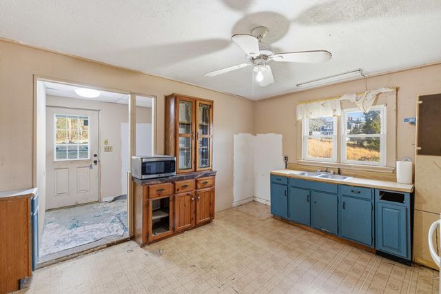 10997 SENEDO RD, Mt Jackson, VA 22842