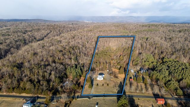 10997 SENEDO RD, Mt Jackson, VA 22842