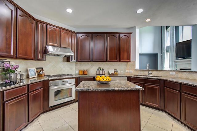 6410 Drayton Hall, Missouri City, TX 77459