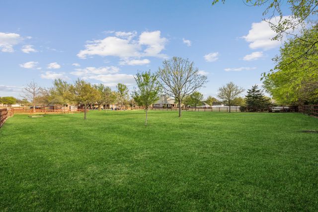 4500 Upper Glenwick Court, Denton, TX 76226
