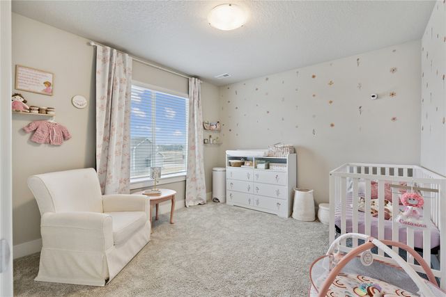 2913 Indigo Lane, Pella, IA 50219