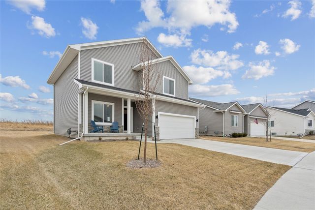 2913 Indigo Lane, Pella, IA 50219