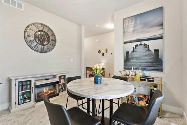 2913 Indigo Lane, Pella, IA 50219