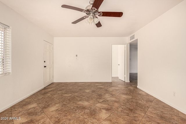 7518 W WHITTON Avenue, Phoenix, AZ 85033