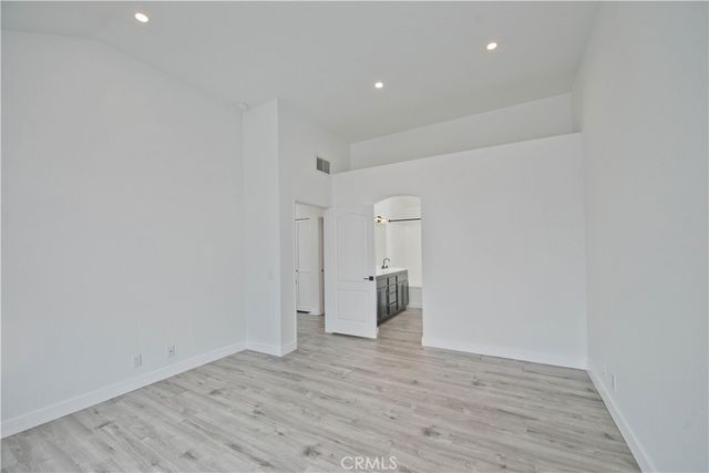 600 Kingswood Lane A, Simi Valley, CA 93065
