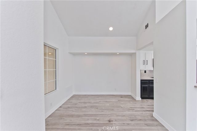 600 Kingswood Lane A, Simi Valley, CA 93065