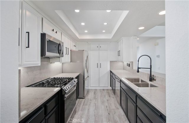 600 Kingswood Lane A, Simi Valley, CA 93065