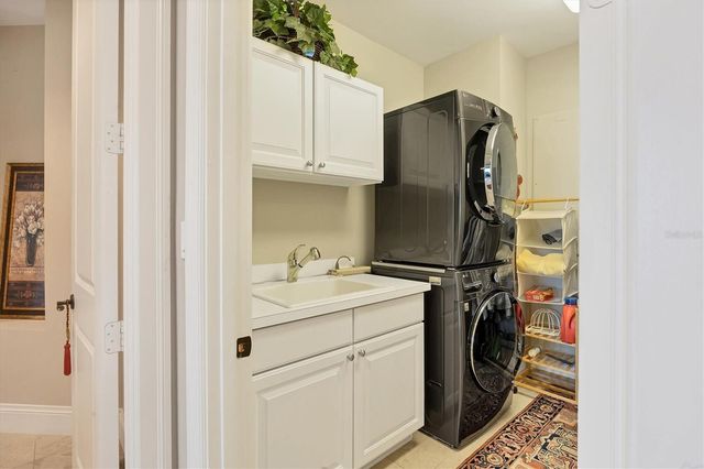 140 RIVIERA DUNES WAY 1001, Palmetto, FL 34221