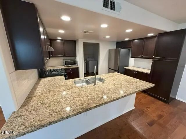 11139 Snapdragon Street 102, Ventura, CA 93004