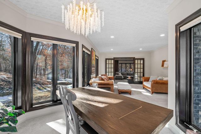 2801 Woods Trail N, Burnsville, MN 55306