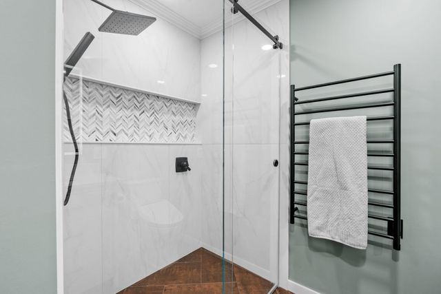 2801 Woods Trail N, Burnsville, MN 55306