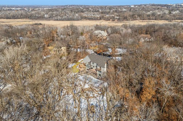 2801 Woods Trail N, Burnsville, MN 55306