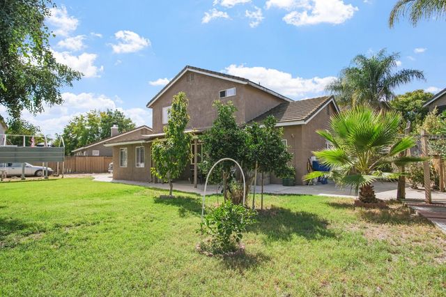 810 River Raft Ct, Modesto, CA 95351