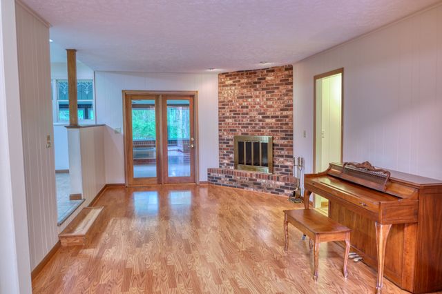 261 High Forest Drive, Carbondale, IL 62903