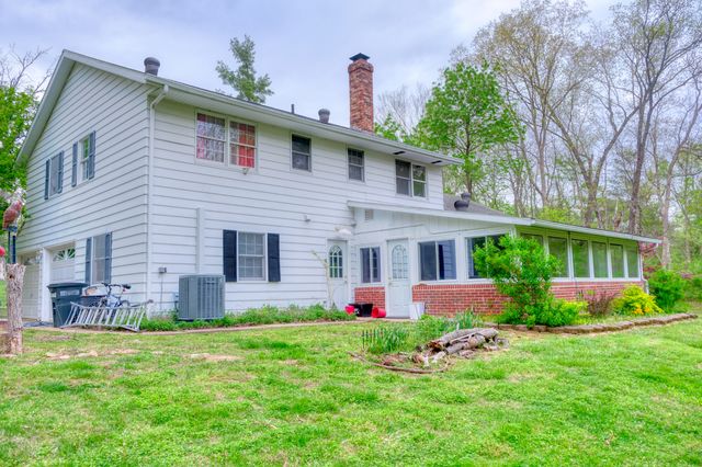 261 High Forest Drive, Carbondale, IL 62903