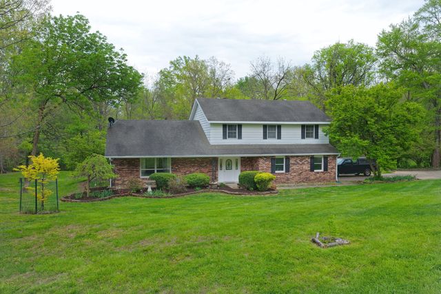 261 High Forest Drive, Carbondale, IL 62903
