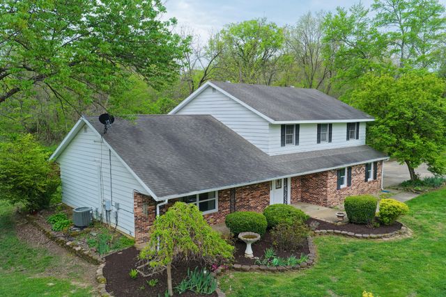 261 High Forest Drive, Carbondale, IL 62903