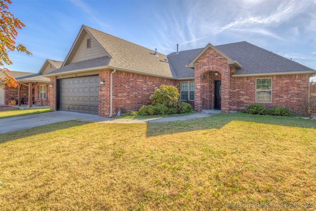 116 W Dogwood Street, Skiatook, OK 74070