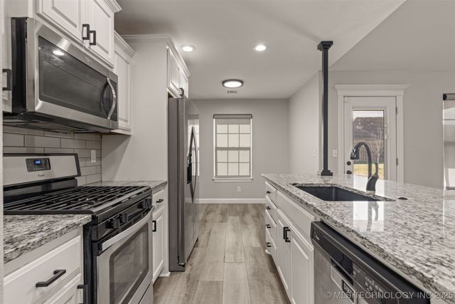 116 W Dogwood Street, Skiatook, OK 74070