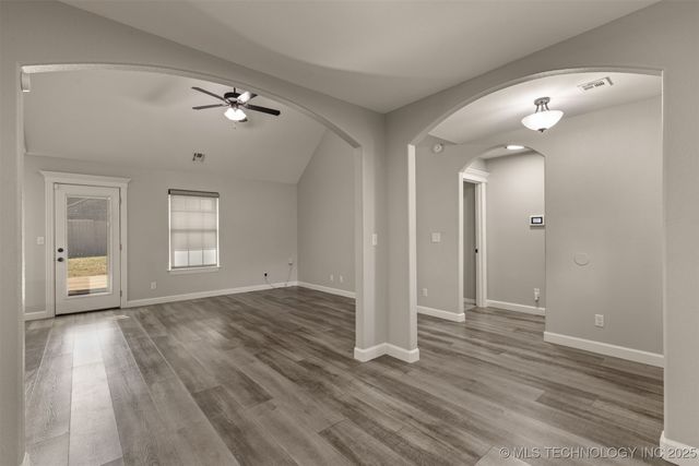 116 W Dogwood Street, Skiatook, OK 74070