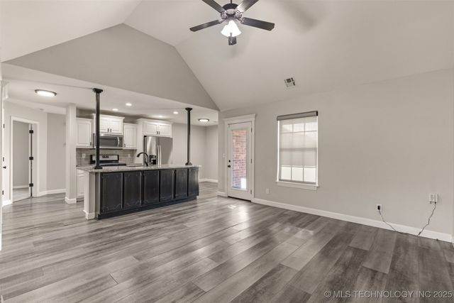 116 W Dogwood Street, Skiatook, OK 74070