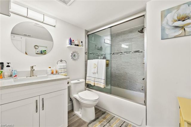 1417 Chesapeake AVE # 106, Naples, FL 34102