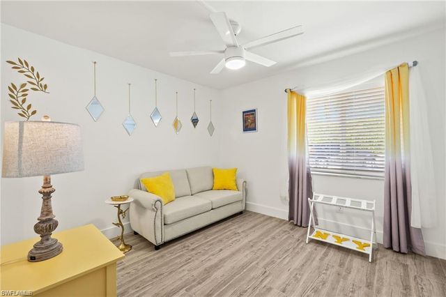 1417 Chesapeake AVE # 106, Naples, FL 34102